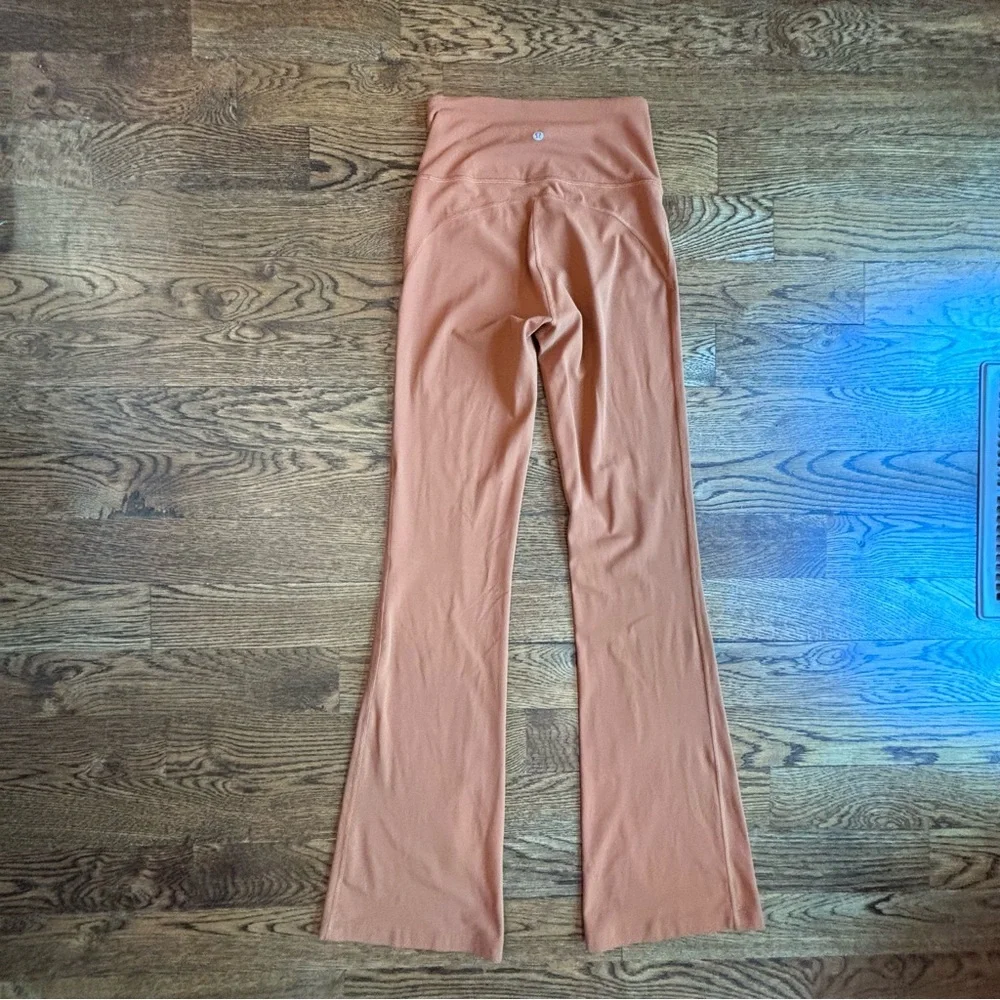 Lululemon Groove Super High-Rise Flared Pants | Size 4